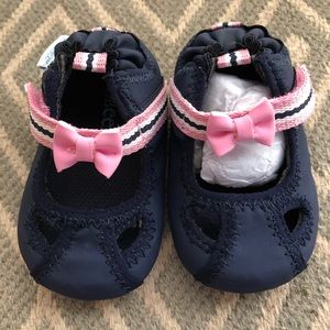 Robeez wave catcher Mary Jane shoes size 2 NEW